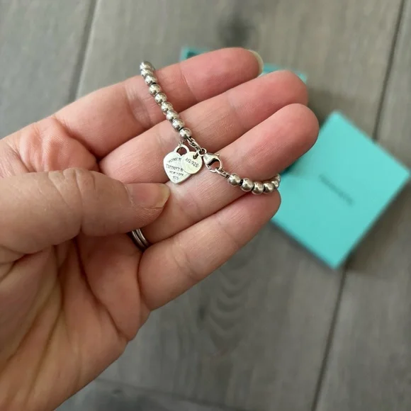 Tiffany & Co. Silver Bracelet with Turquoise Heart Charm - Picture 4 of 6